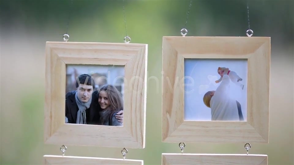 Hanging Wood Frames Gallery - Download Videohive 5557368