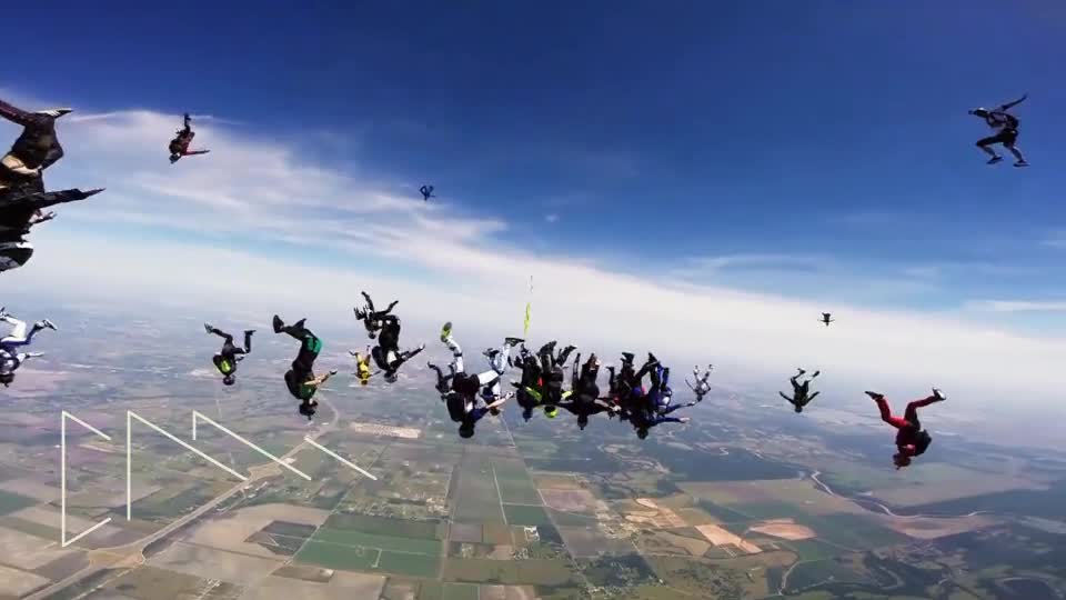 Skydiving Glitch Videohive 11203665 After Effects Image 1