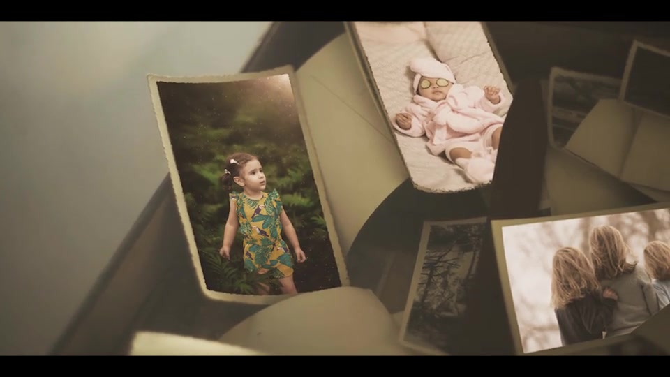 The Old Suitcase Memories Videohive 26902563 After Effects Image 6